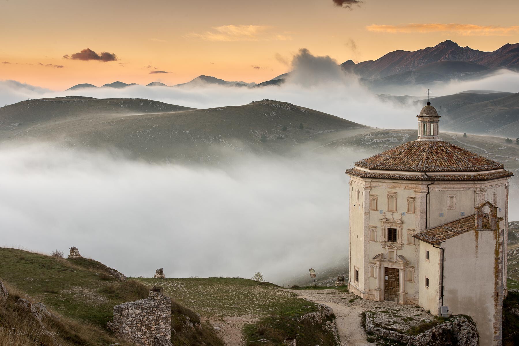 Abruzzo “Nel silenzio del grande altipiano”